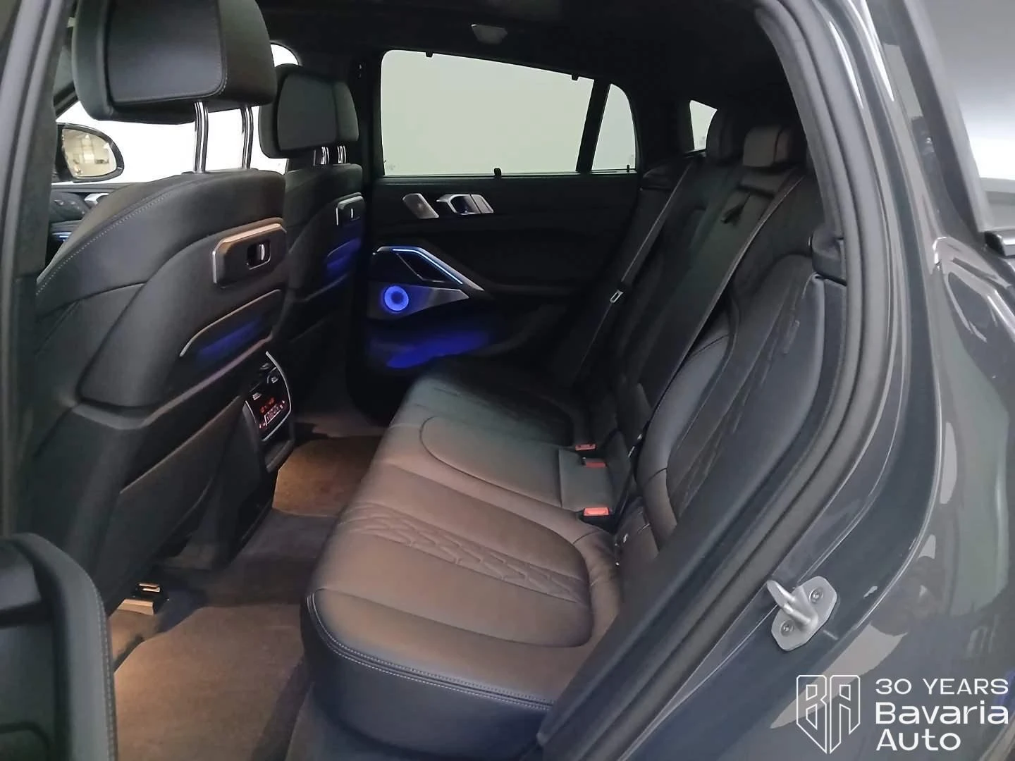BMW X6 M60i xDrive Sportautomatic, снимка 8 - Автомобили и джипове - 55715048