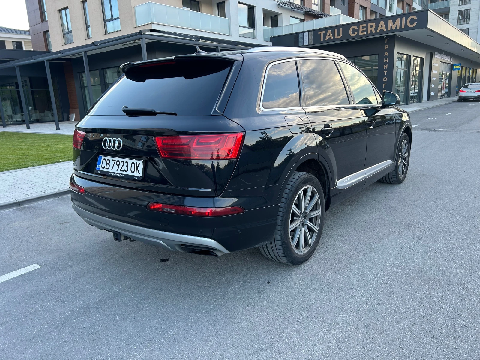 Audi Q7 3.0TFSI, снимка 3 - Автомобили и джипове - 56194141