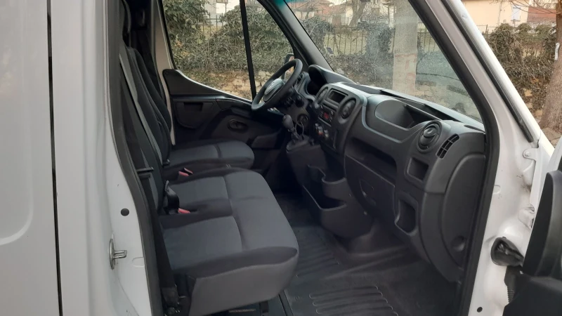 Renault Master 2.3 DCI, снимка 13 - Бусове и автобуси - 48487995