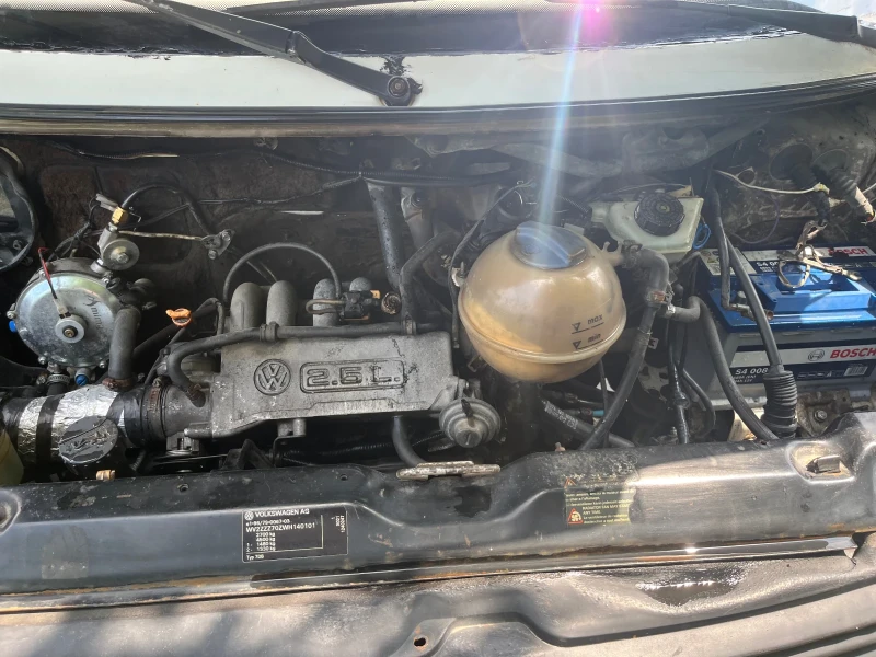 VW Transporter 2.5 ГАЗ, снимка 7 - Бусове и автобуси - 52002641