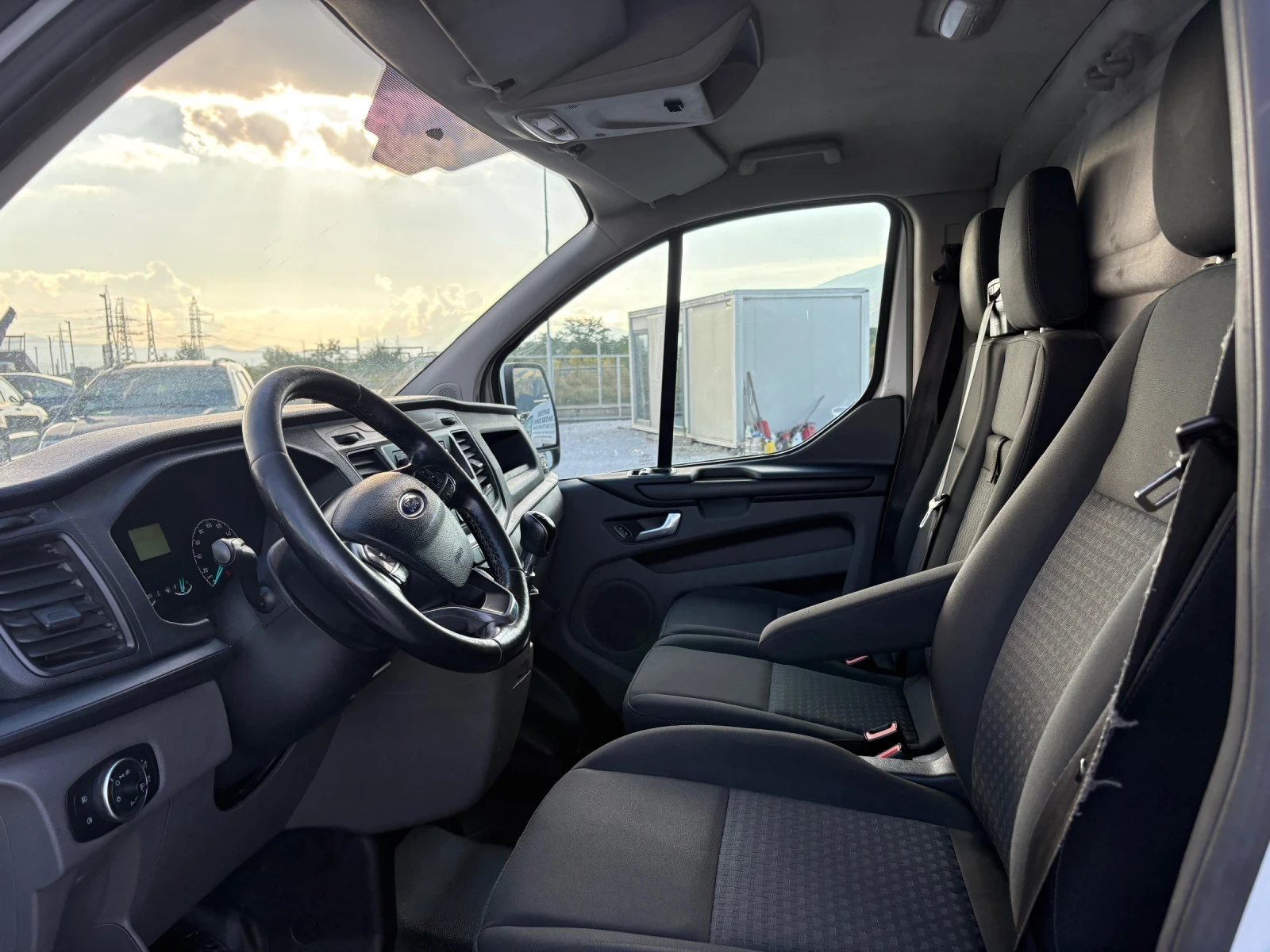 Ford Transit Custom, снимка 9 - Бусове и автобуси - 55051792