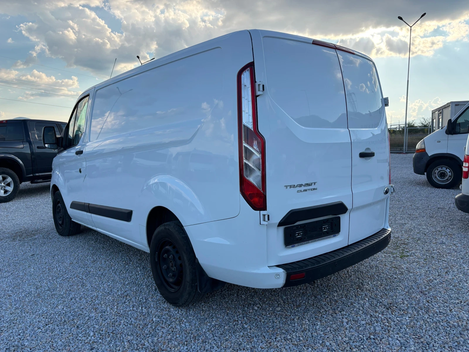 Ford Transit Custom, снимка 6 - Бусове и автобуси - 55051792