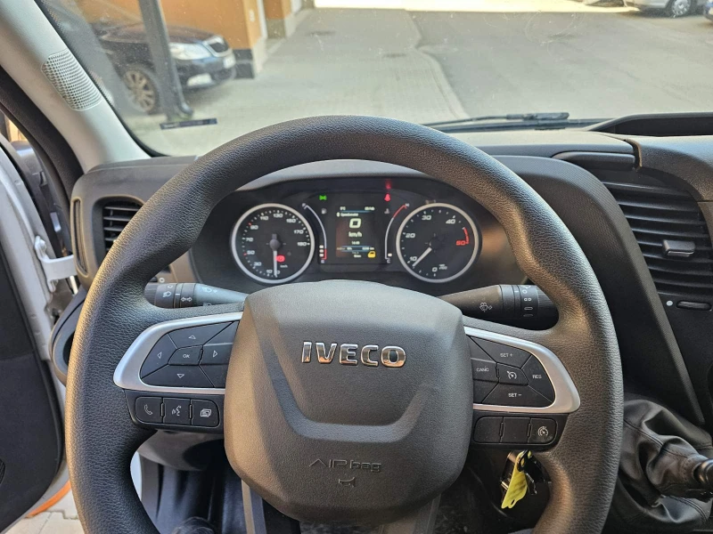 Iveco Daily, снимка 9 - Камиони - 49583172