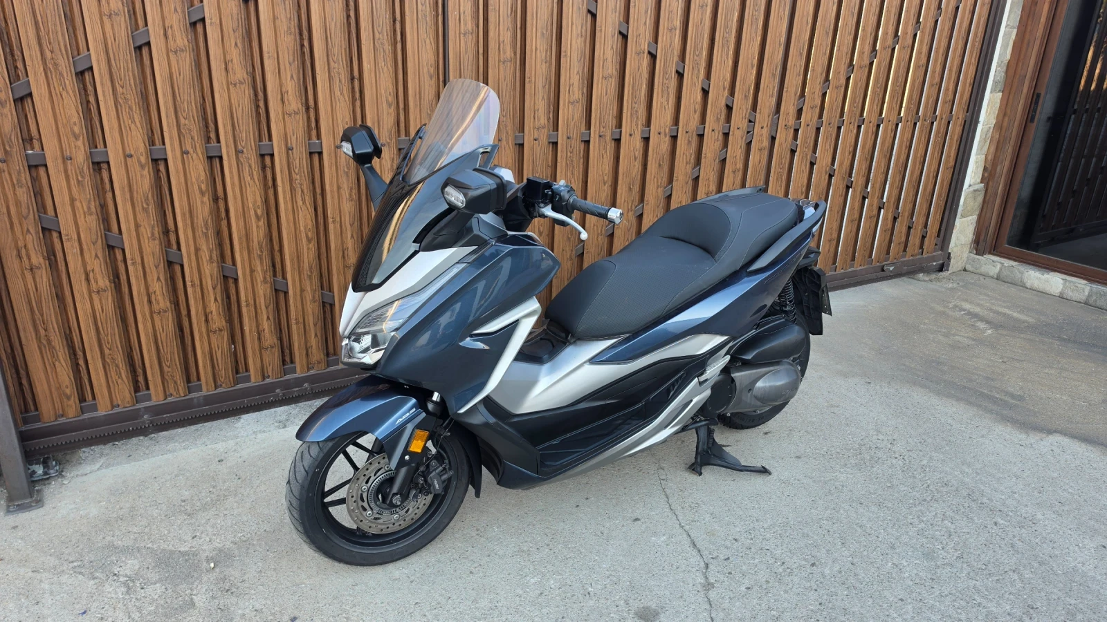 Honda Forza 300 abs, tcs