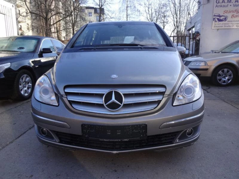 Рама и Каросерия за Mercedes-Benz B 180, снимка 1 - Части - 22410728