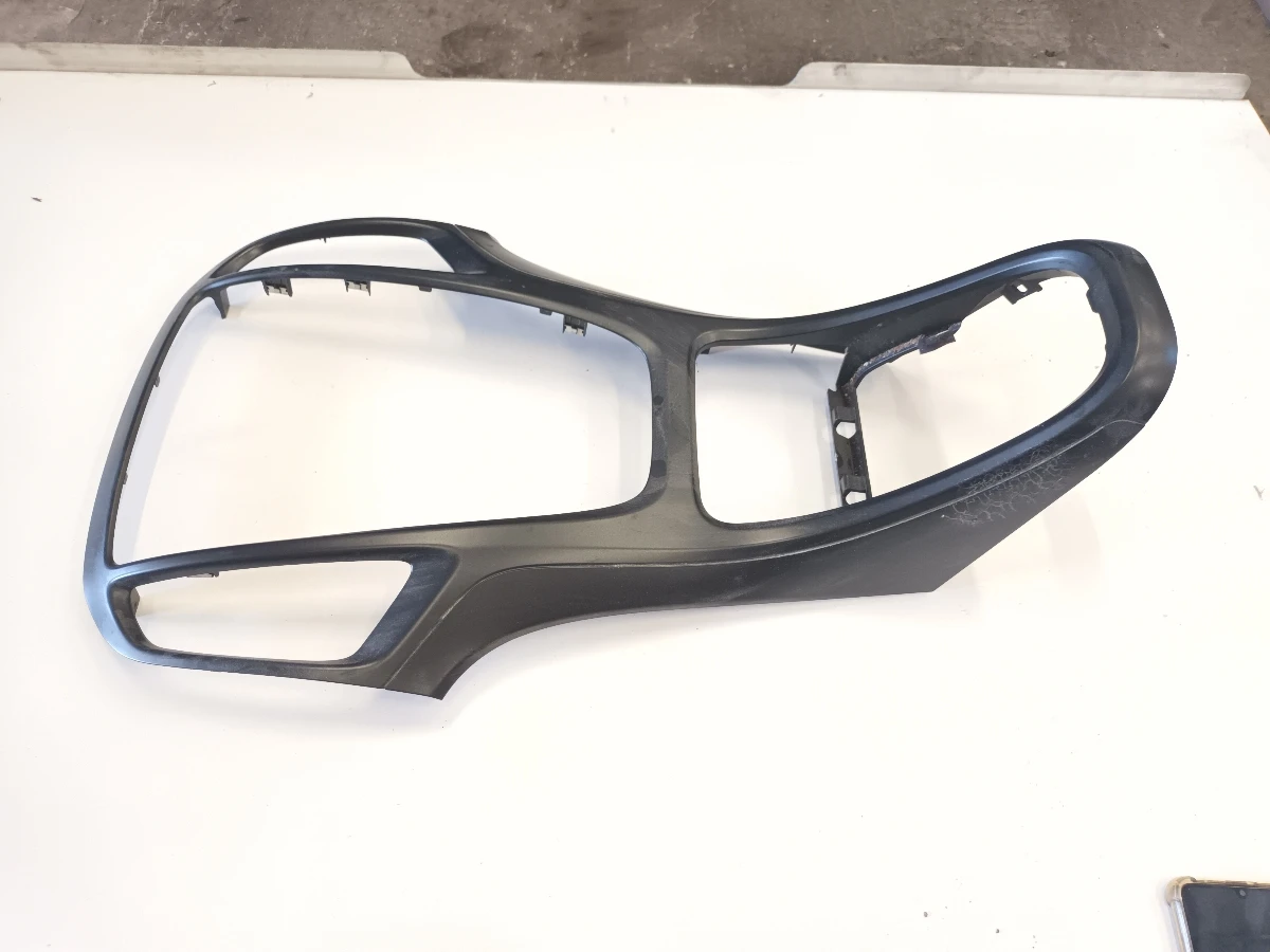 Централна конзола опел астра 1.7цдти j 