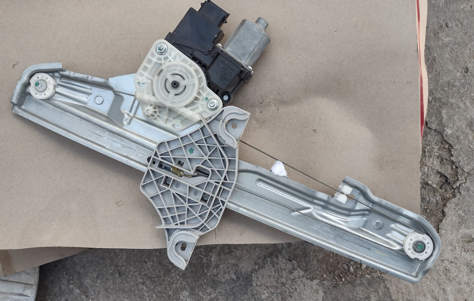 82460J9010   �������������� � ������� / ������ ����� ����� �� HYUNDAI KONA 82460-J9010 | Mobile.bg � ����������� 4