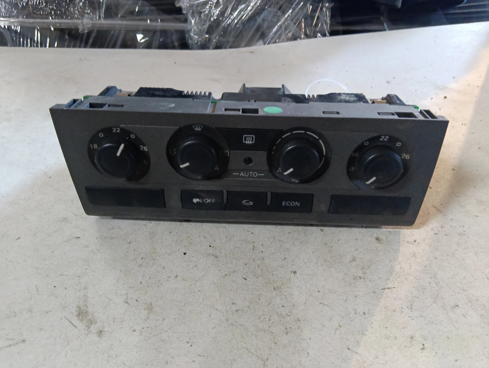 климатроник преден 4F1820043F 4F0910043 Audi A6