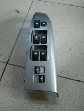 Копчета ел стъкла предни леви Киа Карнивал