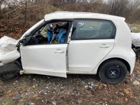 VW Up 1.0 на части, снимка 2