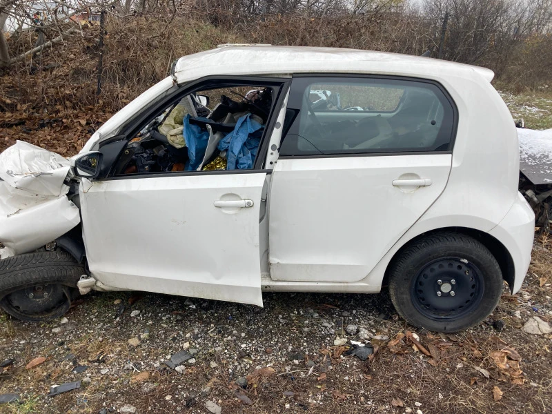 VW Up 1.0 на части, снимка 2 - Автомобили и джипове - 43376683