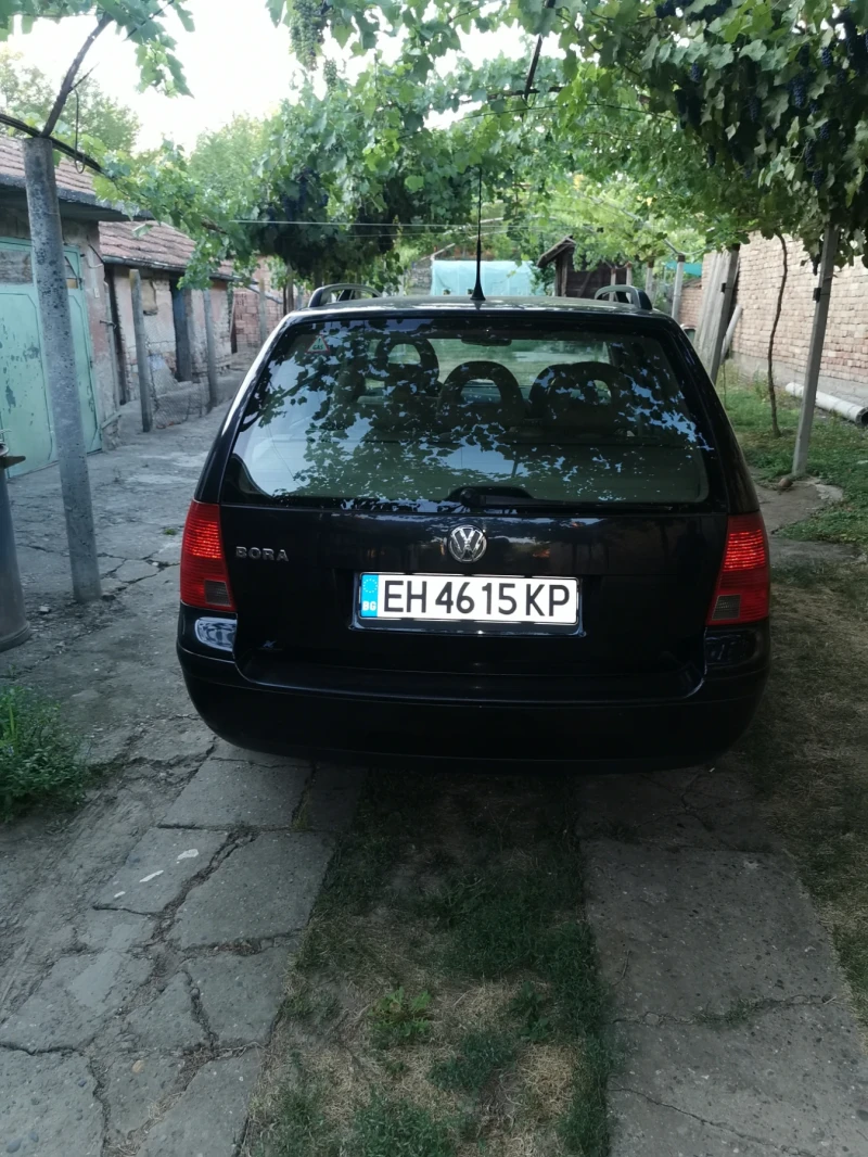 VW Bora, снимка 4 - Автомобили и джипове - 47304142