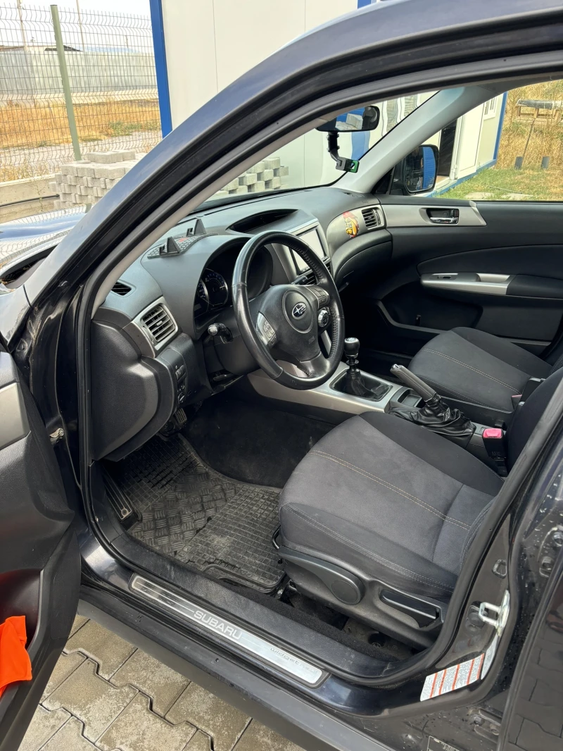 Subaru Forester, снимка 11 - Автомобили и джипове - 47208304