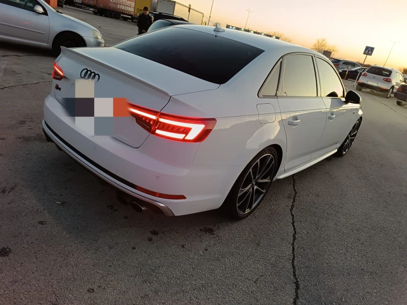 Audi S4 Quattro , снимка 3 - Автомобили и джипове - 48004232