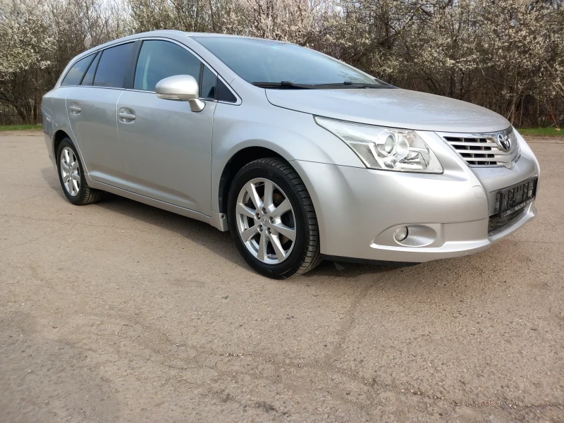 Toyota Avensis 2.0 i, снимка 3 - Автомобили и джипове - 49597009