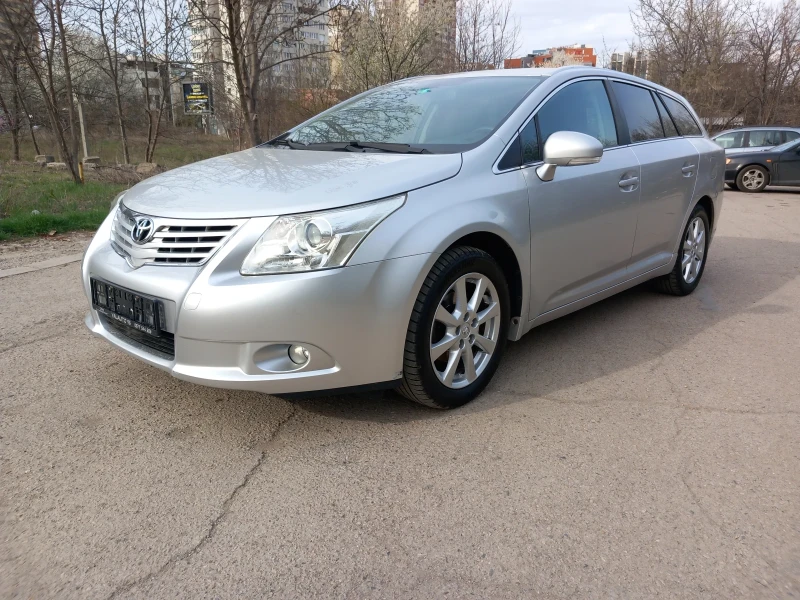 Toyota Avensis 2.0 i, снимка 1 - Автомобили и джипове - 49597009