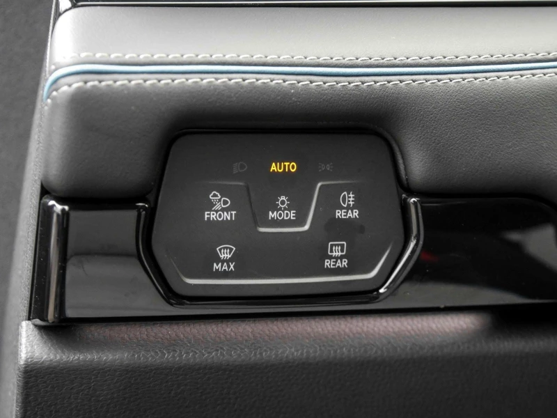 VW ID.7 286HP/77KWH/PRO/HK/HUD/MATRIX/NAVI/360/107d, снимка 16 - Автомобили и джипове - 50412988