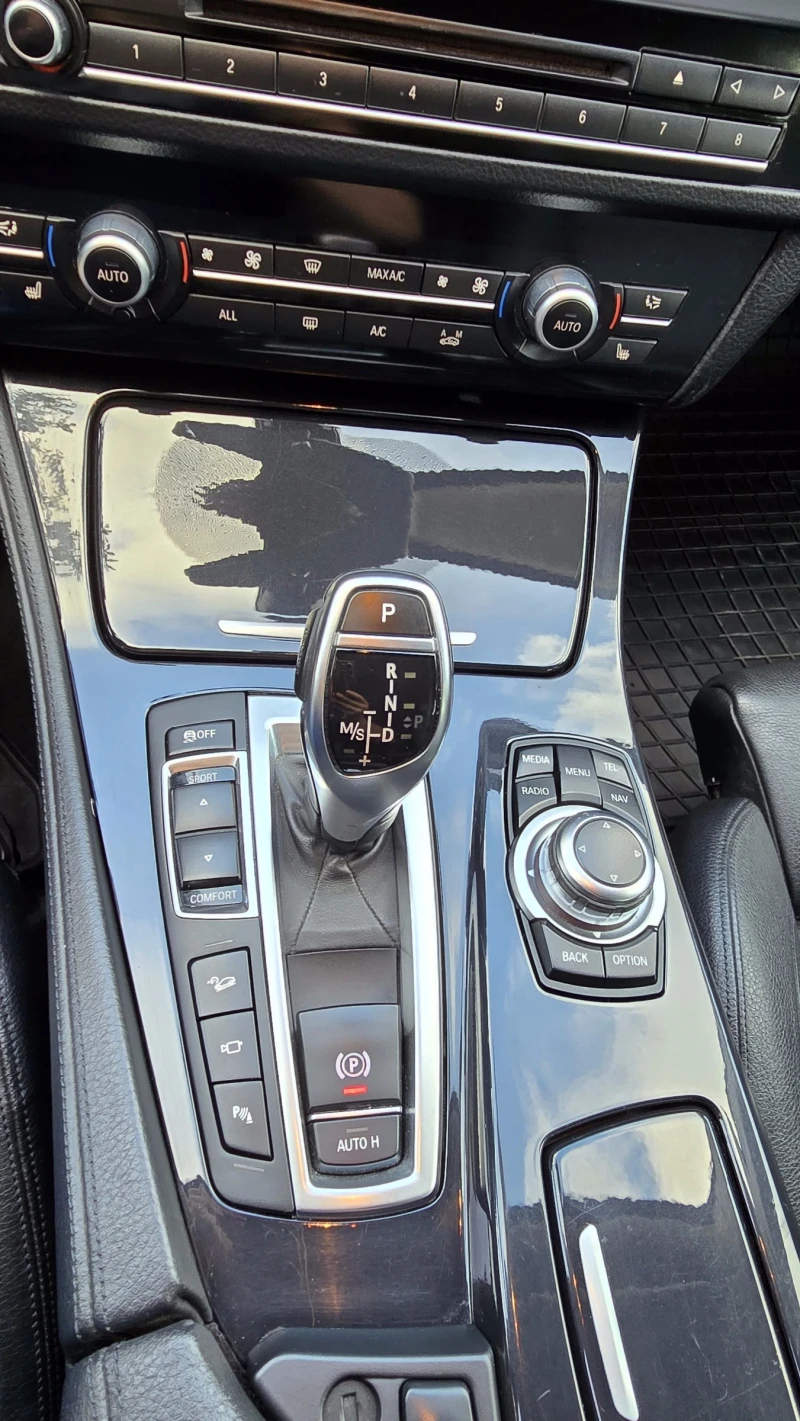 BMW 530 xd, снимка 3 - Автомобили и джипове - 52555357