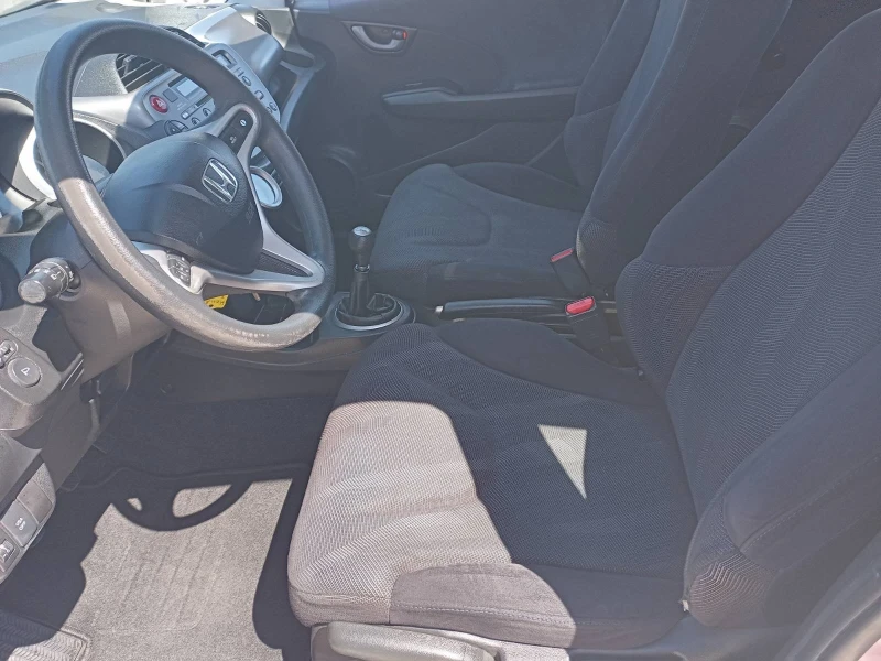 Honda Jazz 1.4i ТОП, снимка 7 - Автомобили и джипове - 51525942