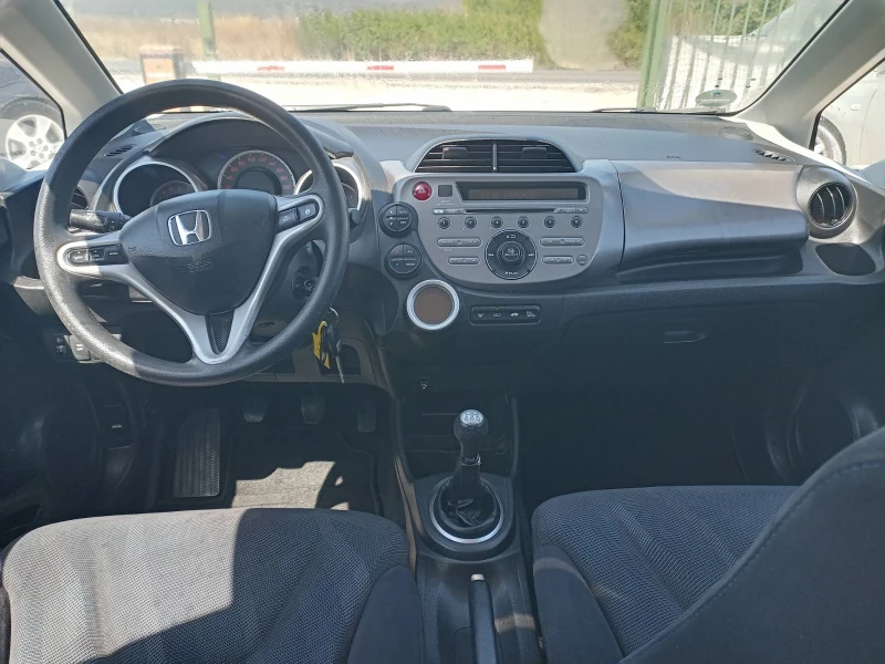 Honda Jazz 1.4i ТОП, снимка 8 - Автомобили и джипове - 51525942