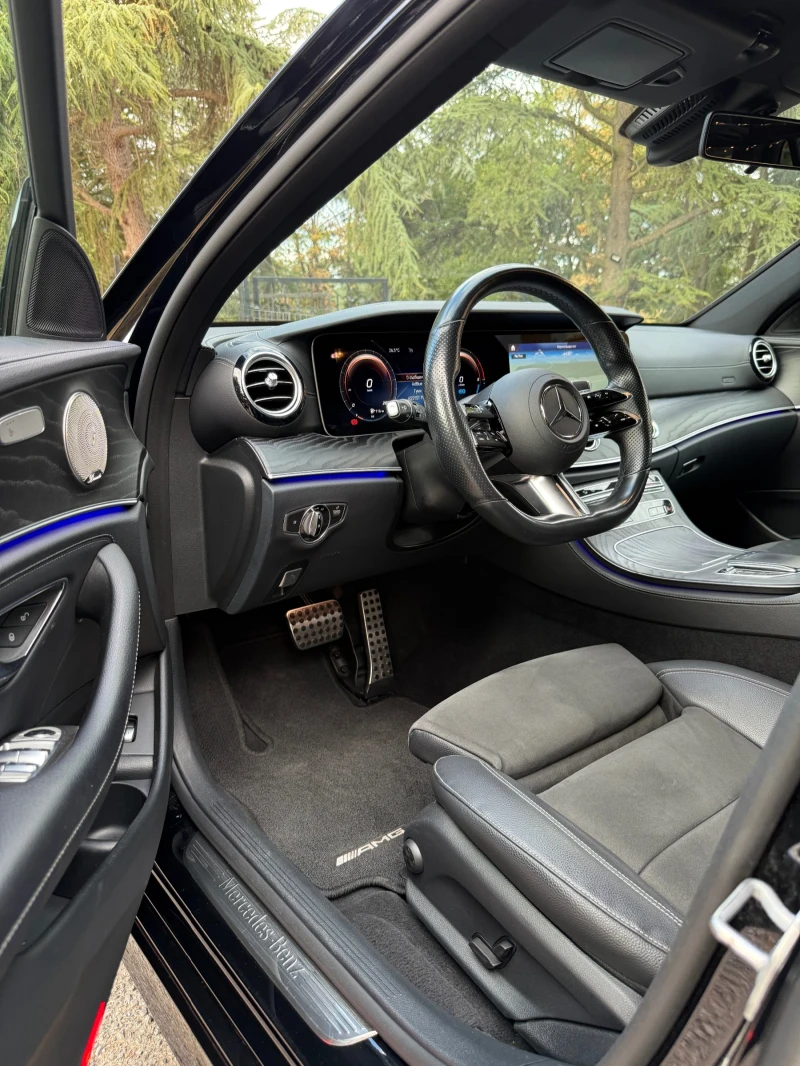 Mercedes-Benz E 300 AMG/9G Tronic/306h.p., снимка 7 - Автомобили и джипове - 51783941