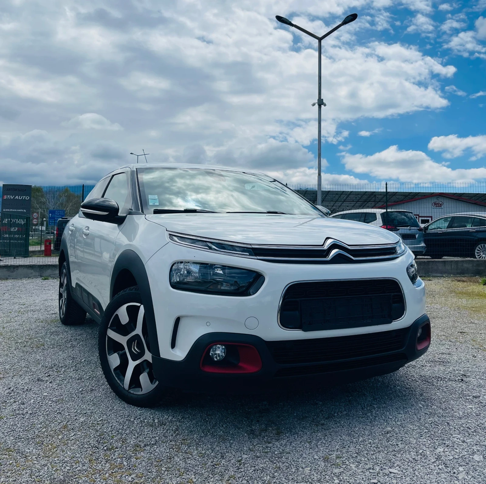 Citroen C4 Cactus 1.2 е-THP АВТОМАТИК* Панорама* Камера* Реални км - изображение 3