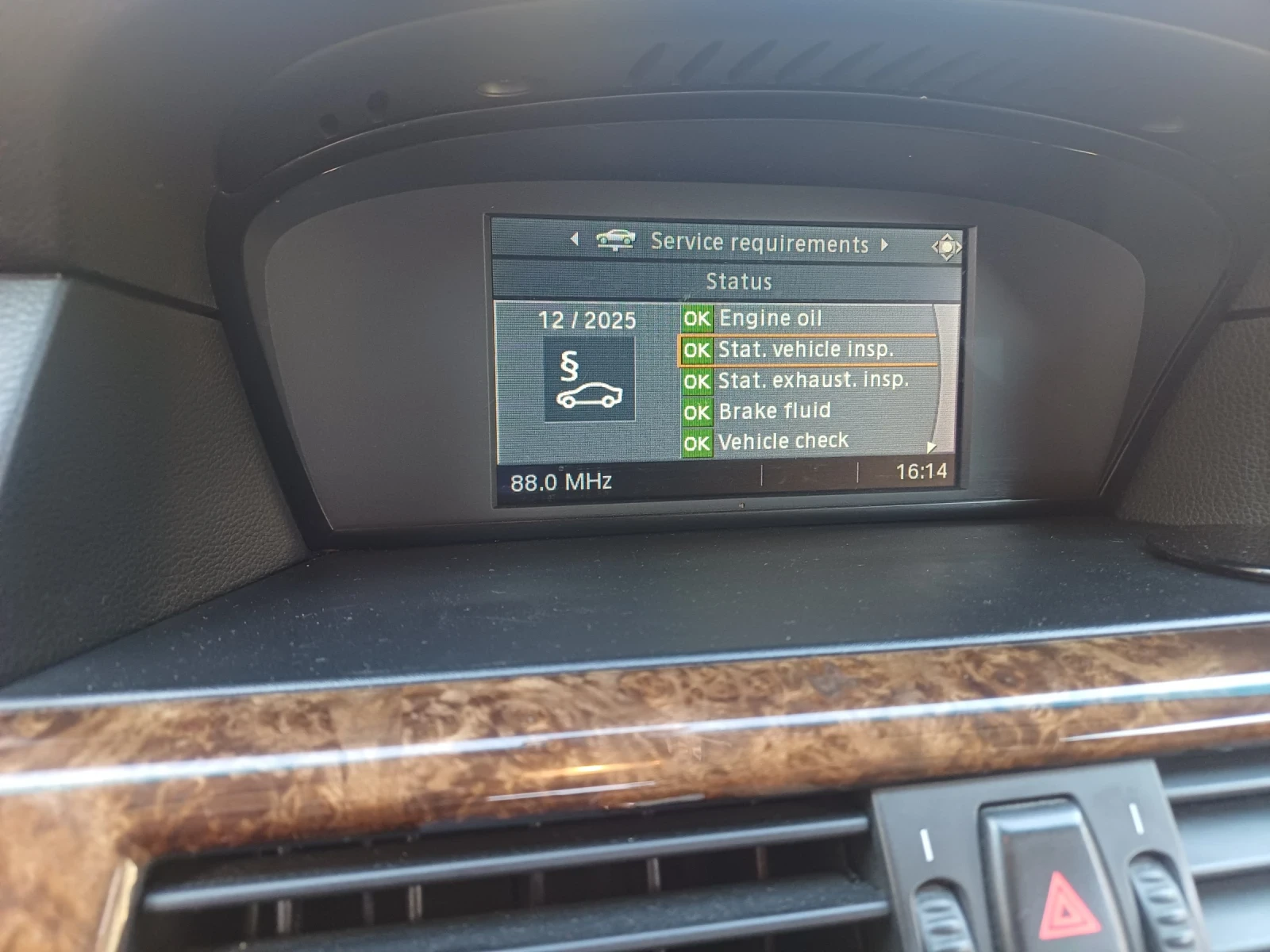 BMW 520  - изображение 6