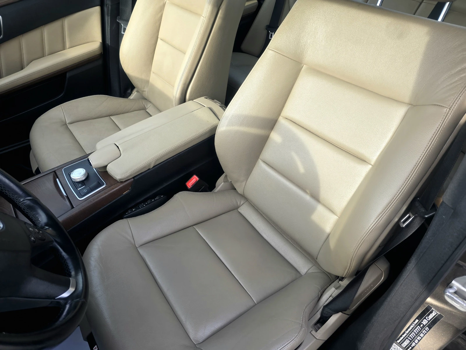 Mercedes-Benz E 350 КАТО НОВ/DISTRONIC/4MATIC/265hp - изображение 8