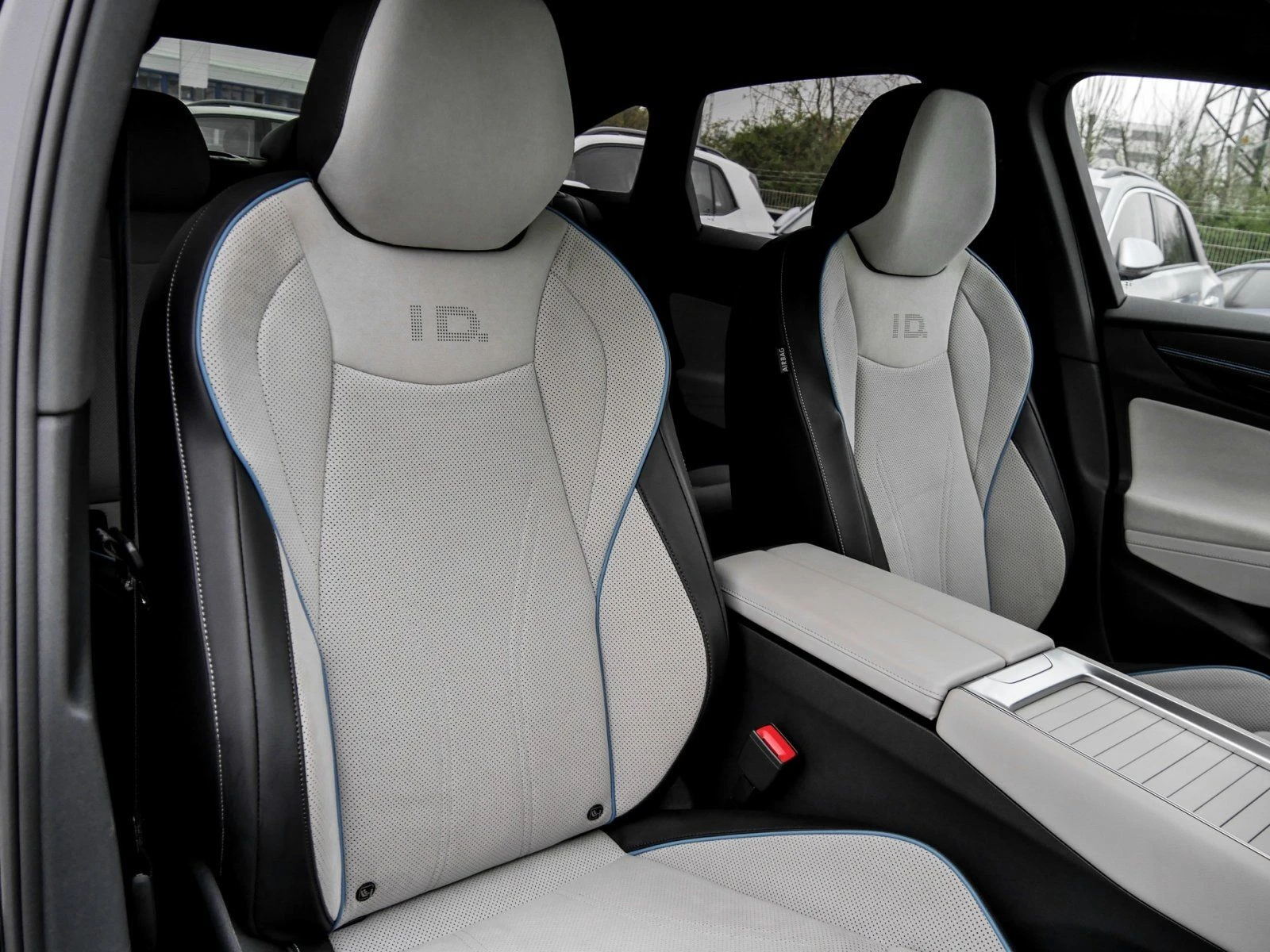 VW ID.7 286HP/77KWH/PRO/HK/HUD/MATRIX/NAVI/360/107d - изображение 9