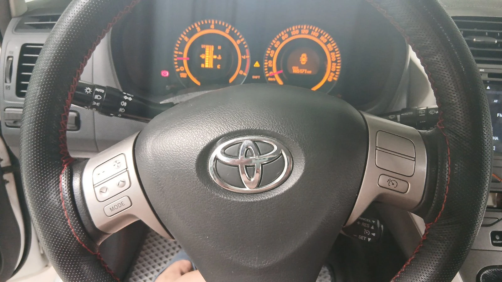 Toyota Auris Евро-4 - изображение 9