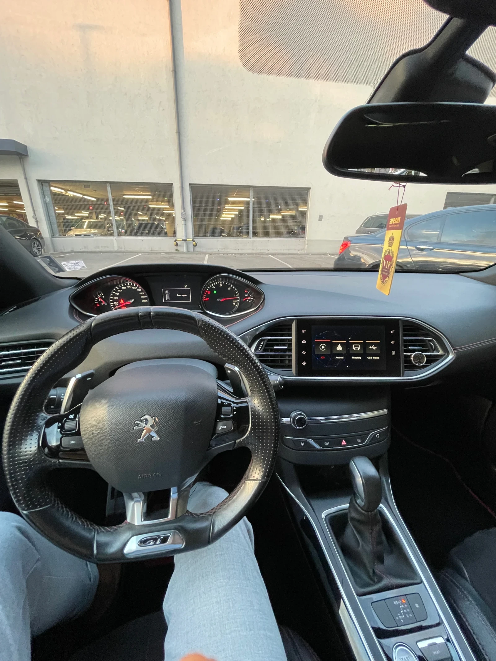 Peugeot 308 GT LINE 2.0. 180 к.с. HDI - изображение 10