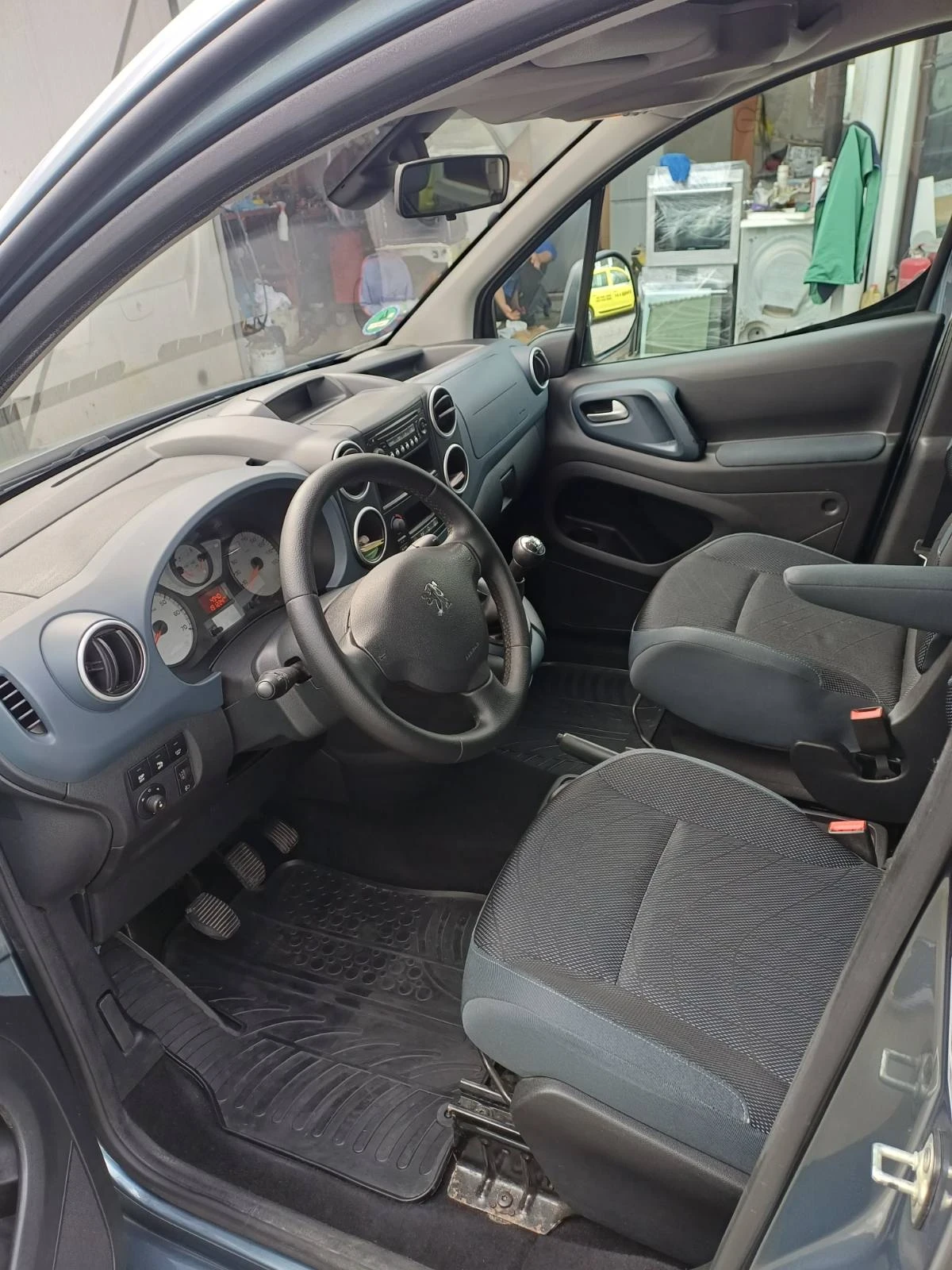 Peugeot Partner 1.6 HDI | Mobile.bg   11