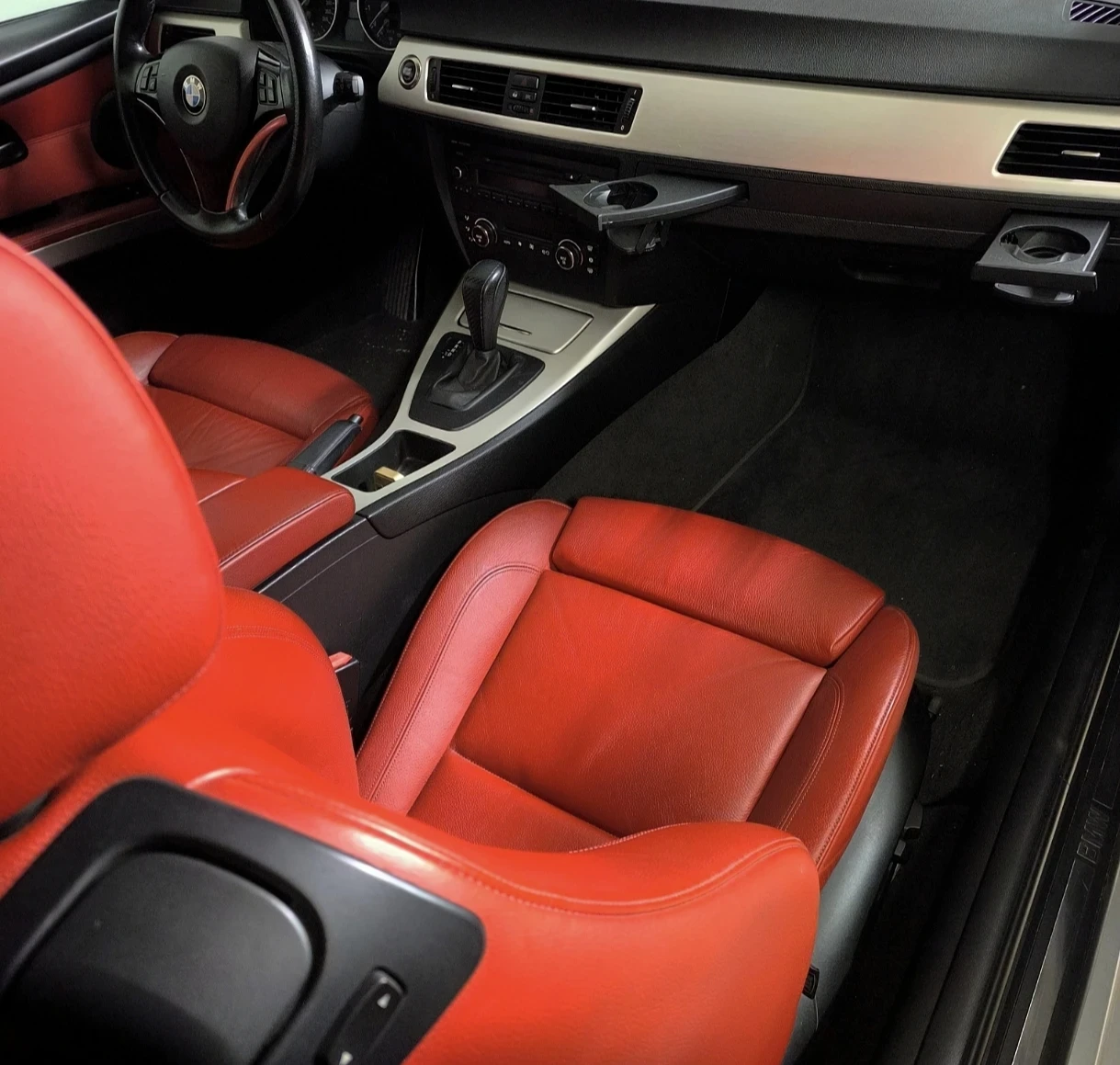 BMW 335 I Бензин Отлично състояние - изображение 5