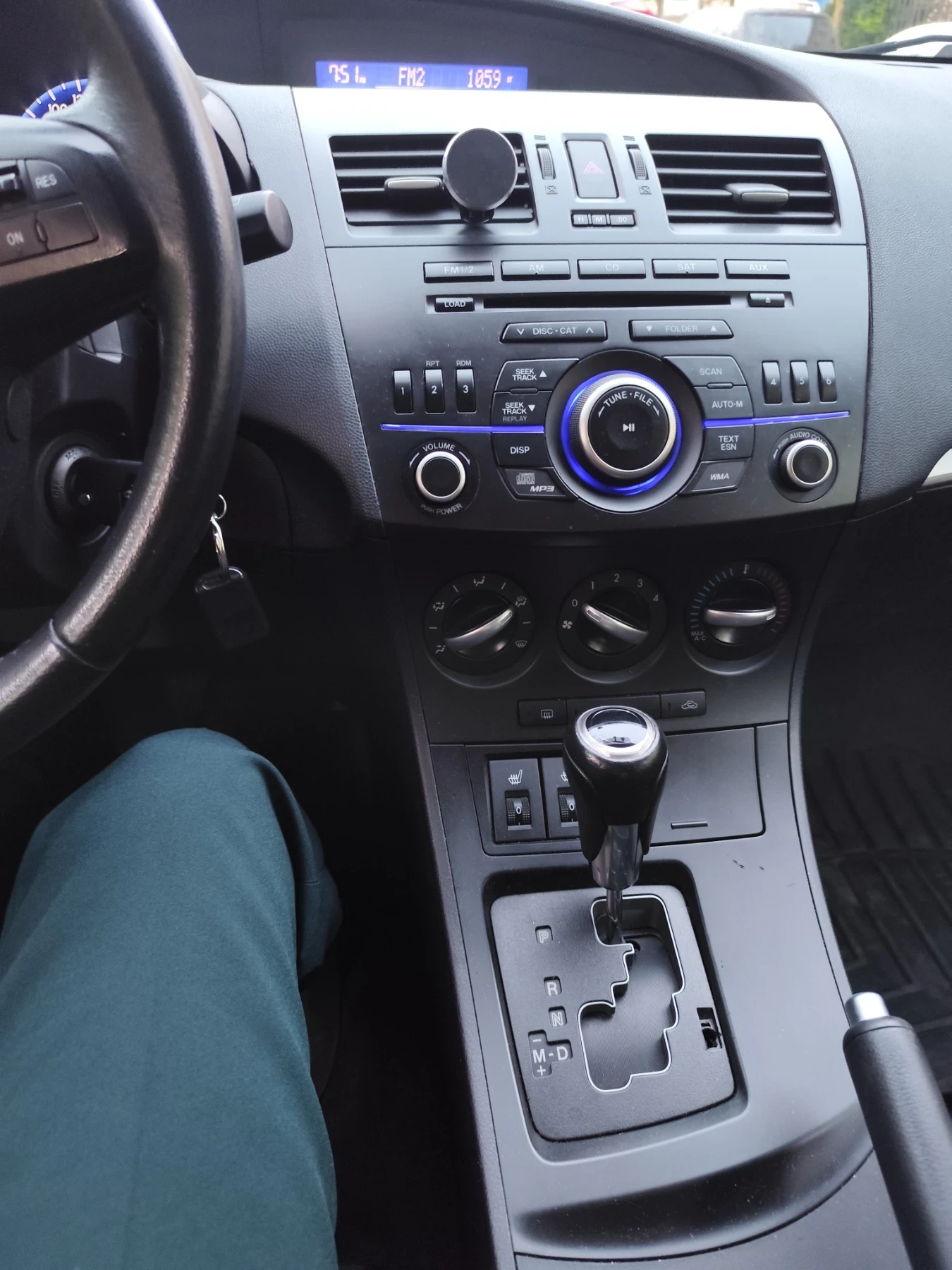 Mazda 3 2.0 - изображение 7