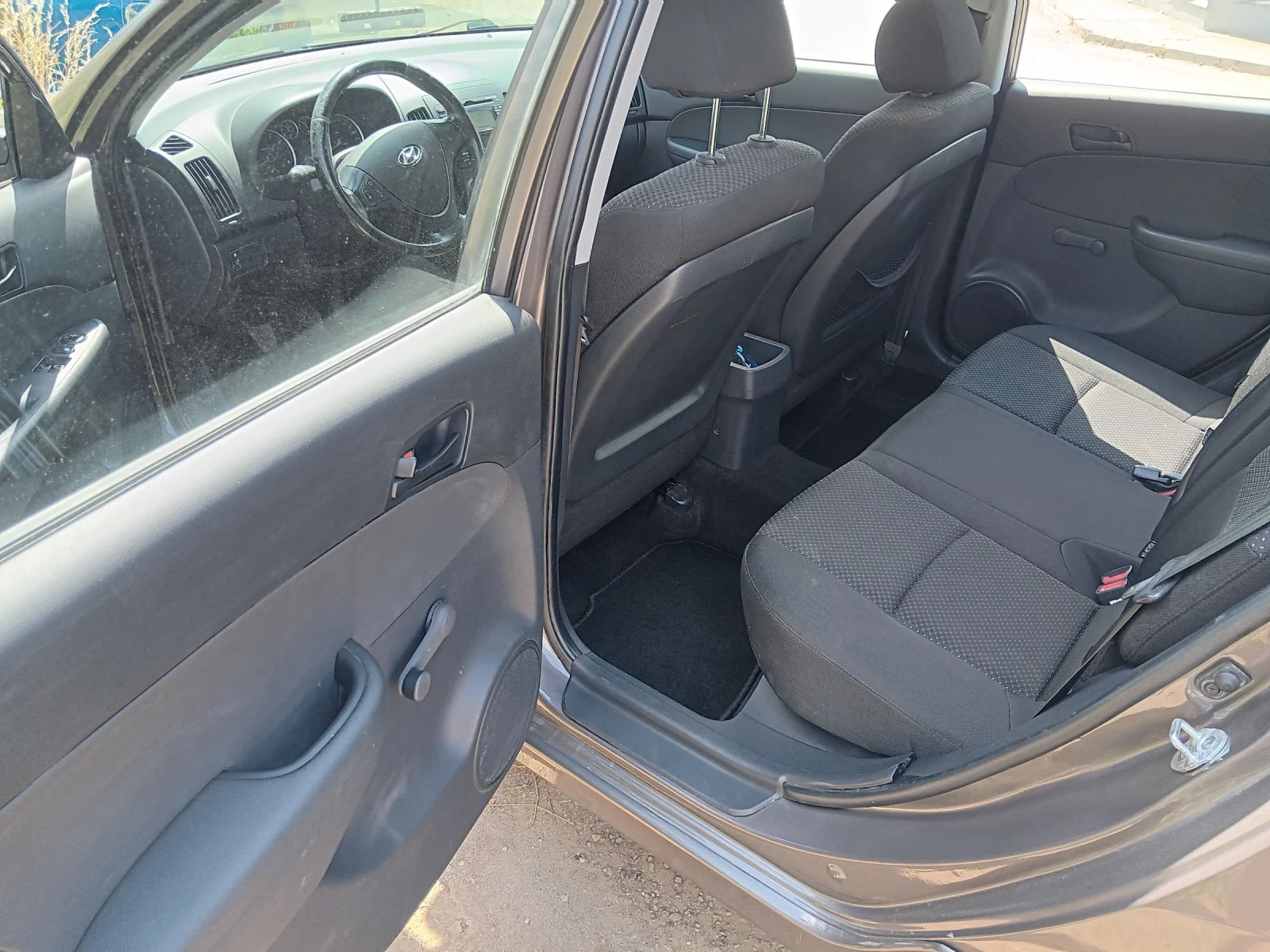 Hyundai I30 1.4, снимка 6 - Автомобили и джипове - 54755455