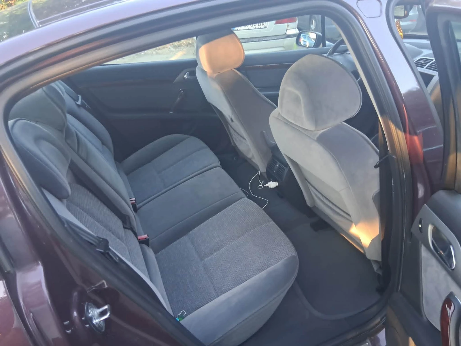 Peugeot 407 2.2 16V Premium, снимка 11 - Автомобили и джипове - 55324973