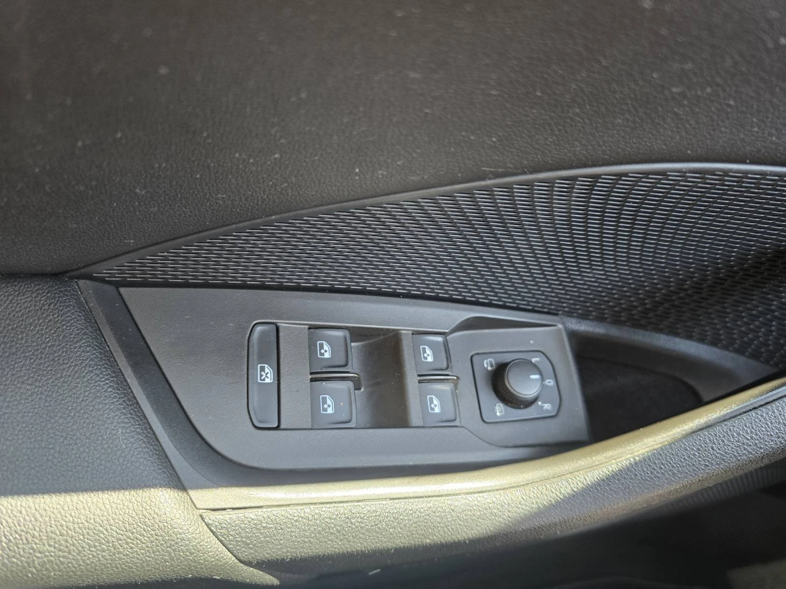 Skoda Octavia 2.0 dCi 115 hp, снимка 11 - Автомобили и джипове - 55400226