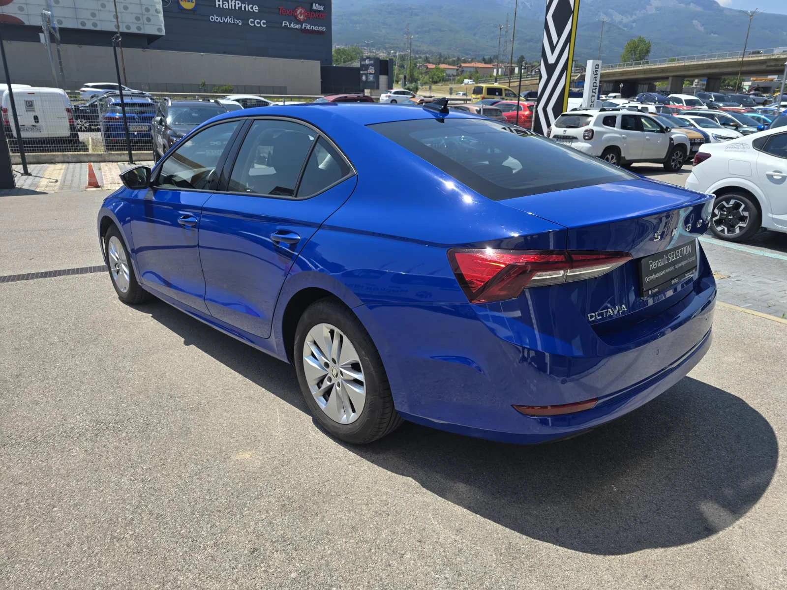 Skoda Octavia 2.0 dCi 115 hp, снимка 4 - Автомобили и джипове - 55400226