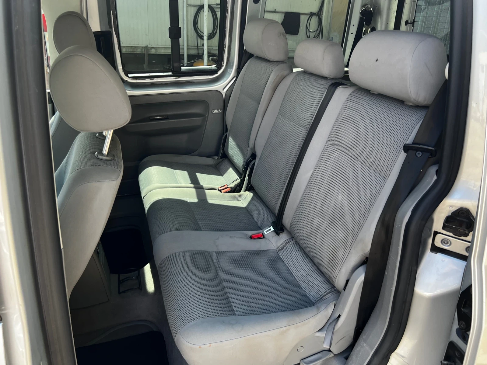 VW Caddy 105к.с 7 седалки , снимка 7 - Автомобили и джипове - 55433260