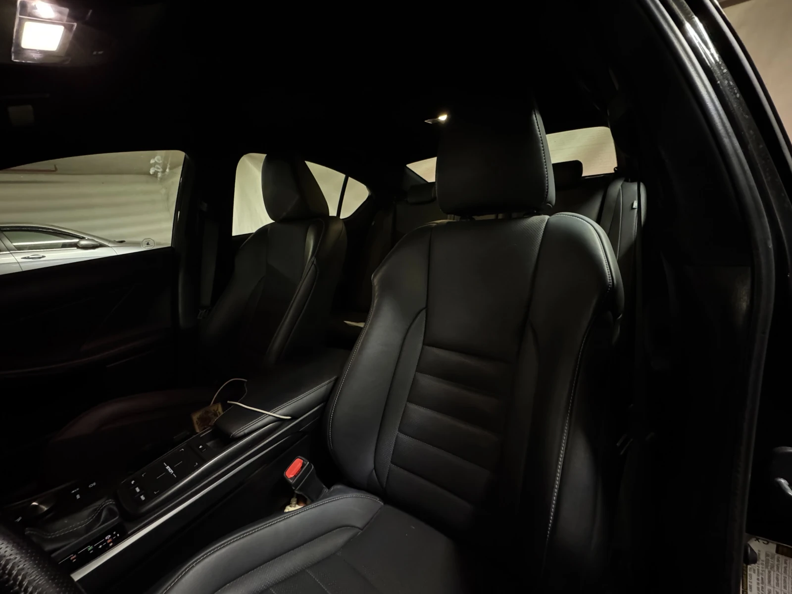 Lexus IS 300 F, снимка 9 - Автомобили и джипове - 56481399
