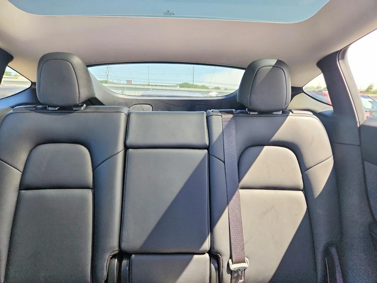Tesla Model Y, снимка 10 - Автомобили и джипове - 56376388
