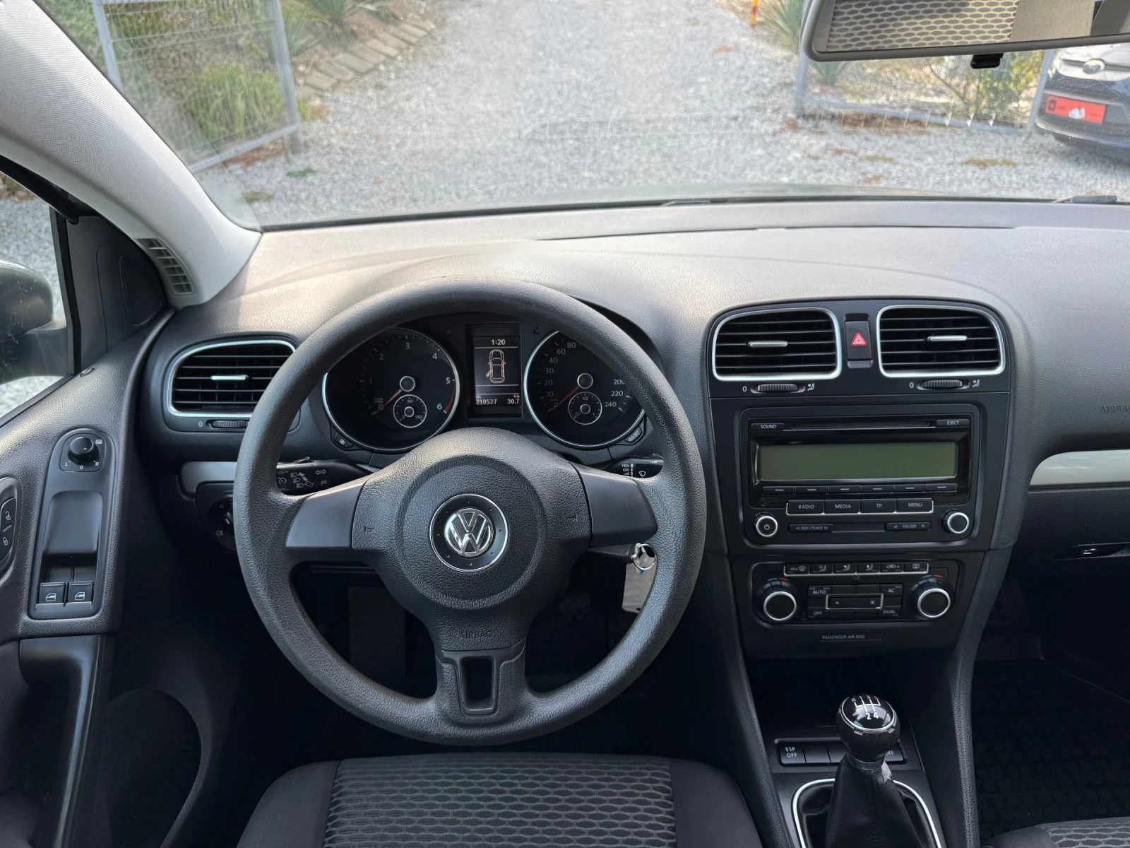 VW Golf 1.6TDI/105�� | Mobile.bg � ����������� 13