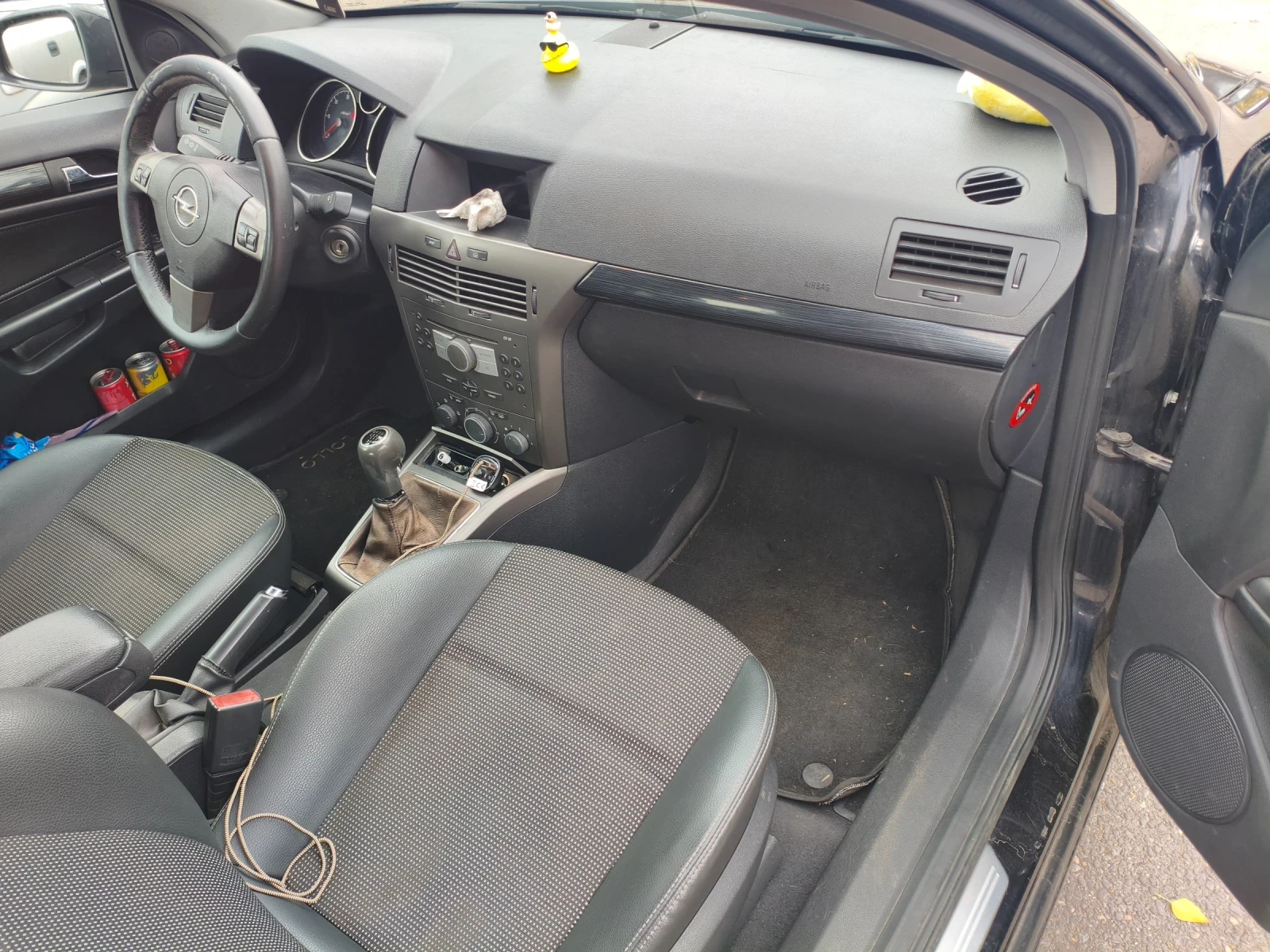 Opel Astra GTC 1.9 D /150 к.с., снимка 9 - Автомобили и джипове - 56708795