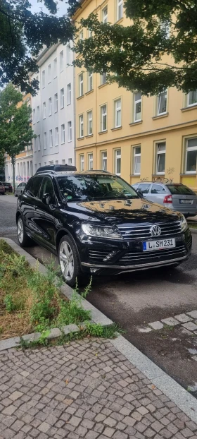 VW Touareg Executive Edition - 48700 лв. - 92136537 8