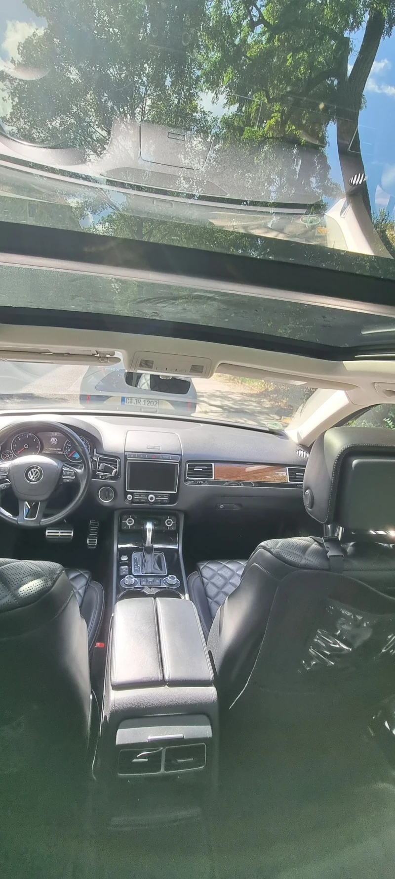 VW Touareg Executive Edition, снимка 14 - Автомобили и джипове - 52898359