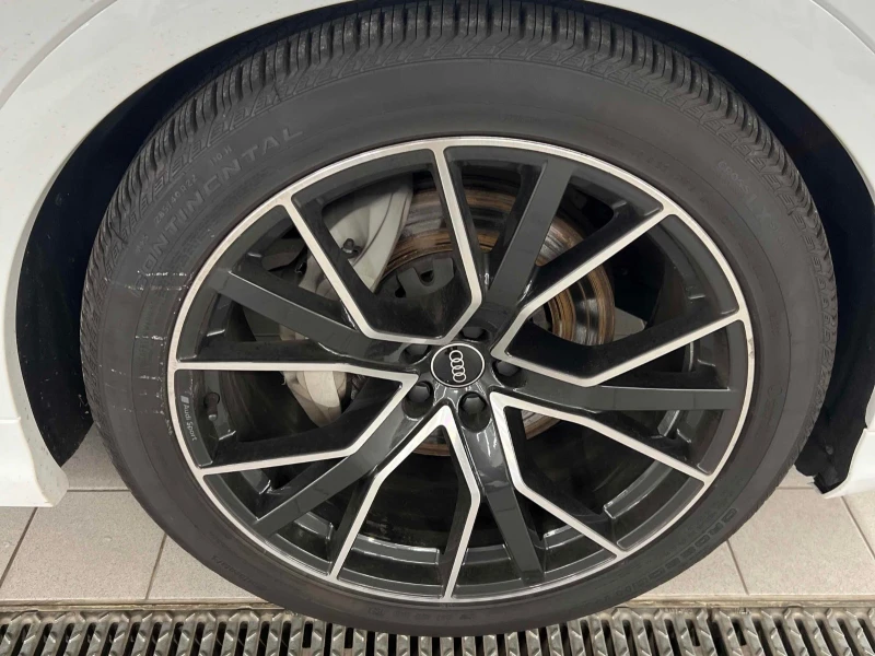 Audi Q8 CARFAX АВТО КРЕДИТ , снимка 12 - Автомобили и джипове - 52647865