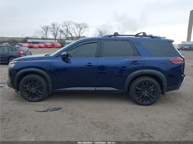 Nissan Pathfinder PLATINUM* 4WD* ОБДУХВАНЕ* ПОДГРЕВ* 360, снимка 13 - Автомобили и джипове - 52881758