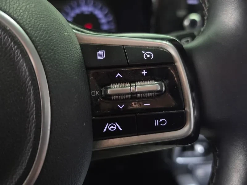 Kia Sorento DIESEL 2.2 2WD TRENDY, снимка 16 - Автомобили и джипове - 54939453