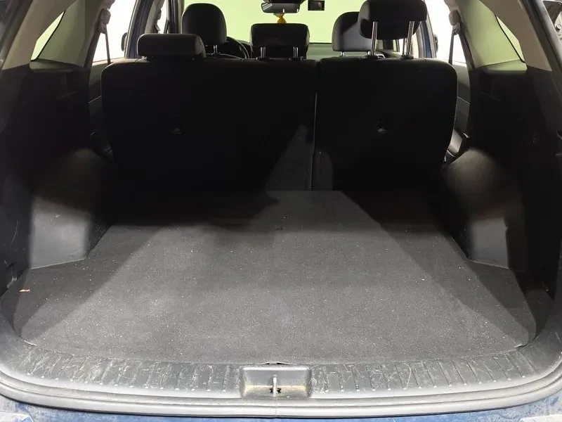 Kia Sorento DIESEL 2.2 2WD TRENDY, снимка 17 - Автомобили и джипове - 54939453