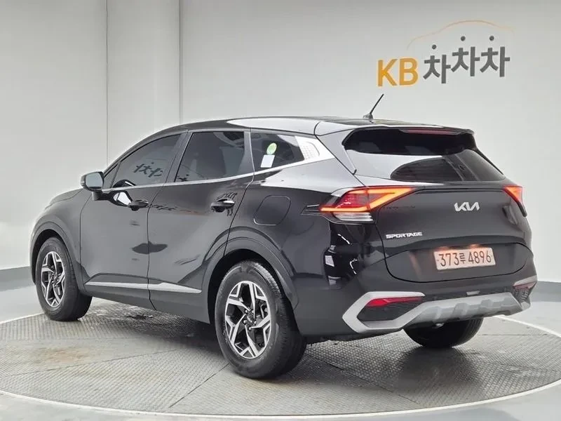 Kia Sportage DIESEL 2.0 2WD TRENDY, снимка 2 - Автомобили и джипове - 55171277